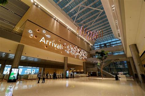 singapore international airport arrivals